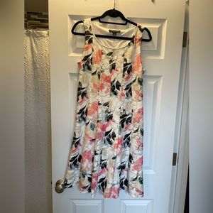 Women’s size medium dress
